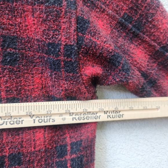 Vintage TASHA POLIZZI Women’s Shacket Medium Red Black Buffalo Plaid Outdoor USA - Picture 9 of 10